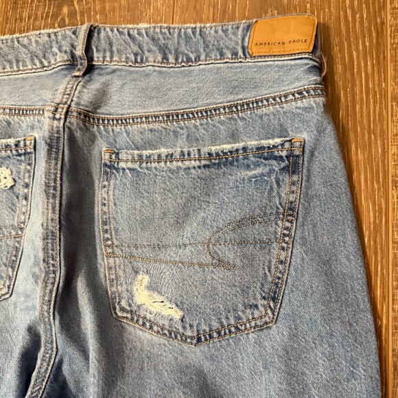 American Eagle Ripped Tomgirl Jeans – Size 10S - Picture 8 of 16